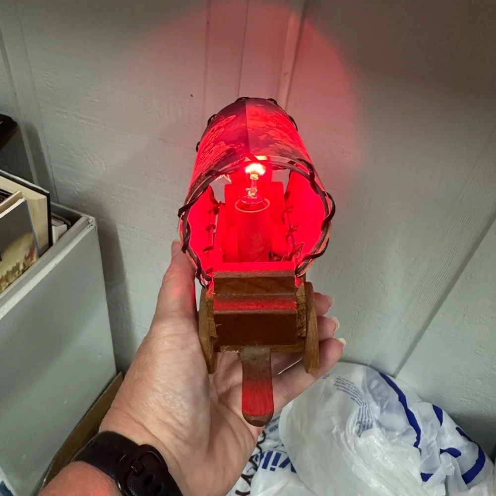 Vintage 1950s/60s Mount Rushmore Wagon Lamp EUC